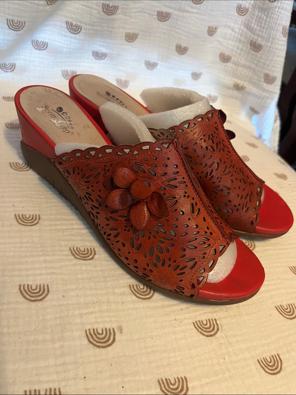 Spring Step Comfort Slide Sandals in Burnt Red with Floral Accent size 40
